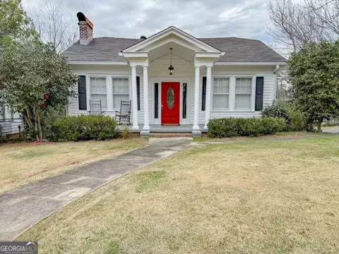 323 E 11th St, Rome, GA 30161 photo 1