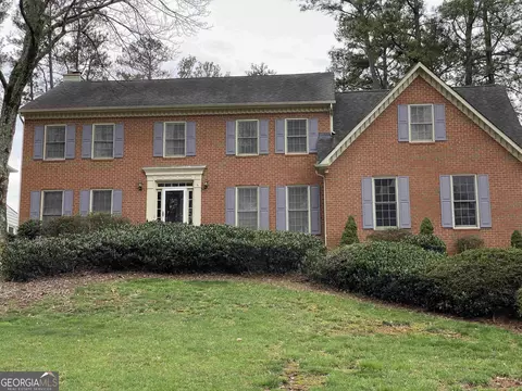 271 Sarah Ln, Lawrenceville, GA 30046