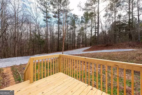 121 Mill Run Dr, Comer, GA 30629 photo 4