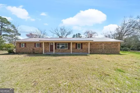 44 E County Line St, Milan, GA 31060