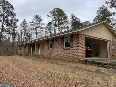 136 Commodore Dr, Milledgeville, GA 31061