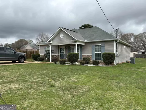 1029 County Road 541 Rd, Valley, AL 36854