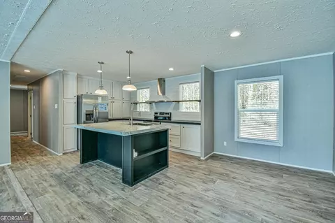 Kitchen - 579 Highway 63, Commerce, GA 30529 photo 1 of 5