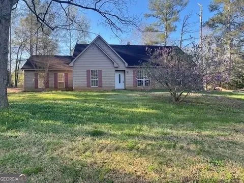 124 Crescent Rd, Thomaston, GA 30286