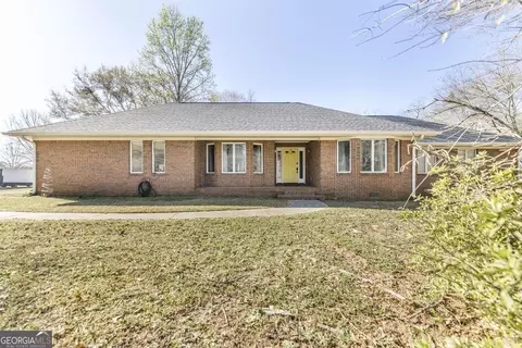 104 Van Dr, Kathleen, GA 31047