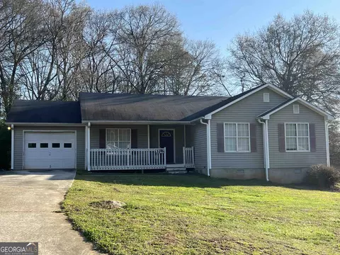 328 Mary Alice Dr, Winder, GA 30680