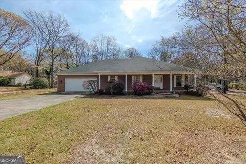 221 E Virginia Ln, Macon, GA 31217