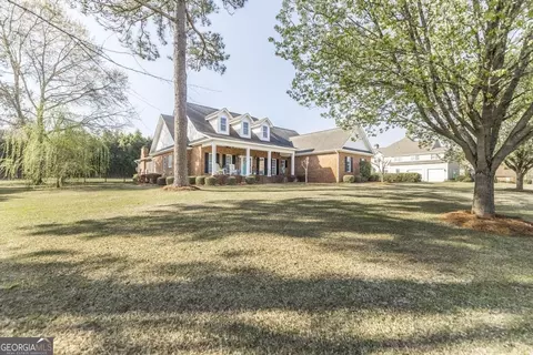 207 Fox Ridge Dr, Dublin, GA 31021 photo 4