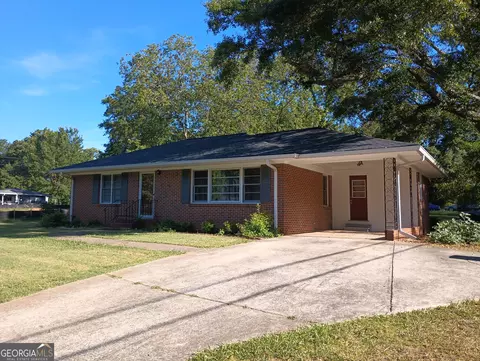 7 Gordy Pl, Newnan, GA 30263