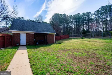 102 Sunny Point Cir, Lagrange, GA 30240 photo 18
