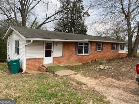300 Staley Ave, Milledgeville, GA 31061