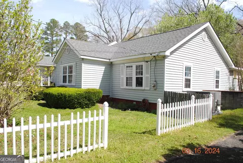 201 Harvey St, Stapleton, GA 30823 photo 3