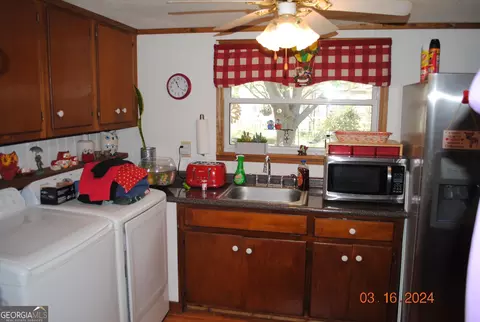 201 Harvey St, Stapleton, GA 30823 photo 8