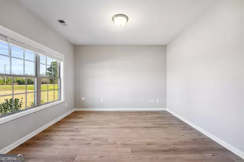 Living - 986 Hines Rd #9, Lagrange, GA 30241 photo 1 of 3