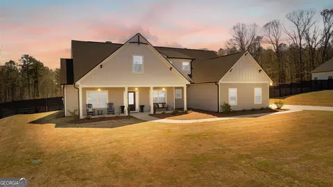 132 Bluff Mill Farms Dr, Senoia, GA 30276