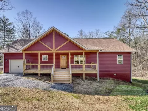 5688 Primrose Ln, Young Harris, GA 30582