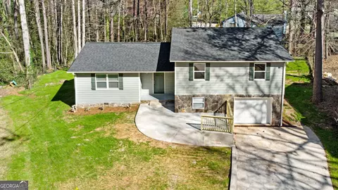 2722 Caribou Ct, Morrow, GA 30260 photo 2