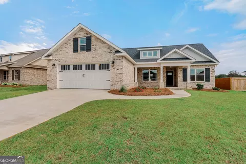 214 Remington Dr, Kathleen, GA 31047