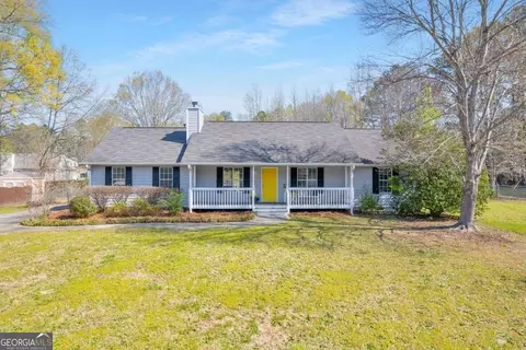 212 Lisa Ct, Hampton, GA 30228