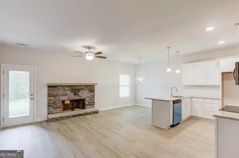 6340 Pine Station Dr, Lula, GA 30554 photo 4