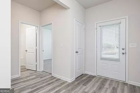 271 Limestone Cir, Conyers, GA 30013 photo 4