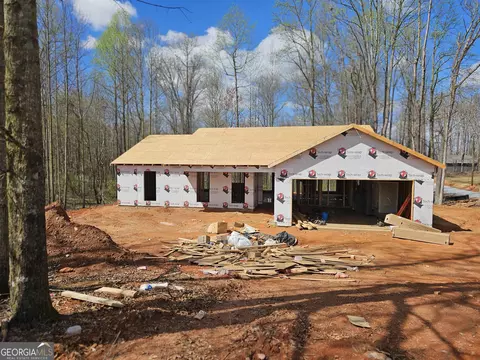 280 Seagraves Rd #1, Hull, GA 30646