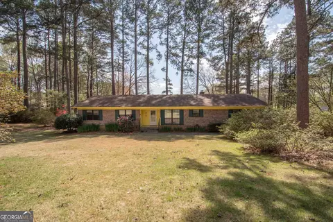 60 Connie Cir, Pine Mountain, GA 31822