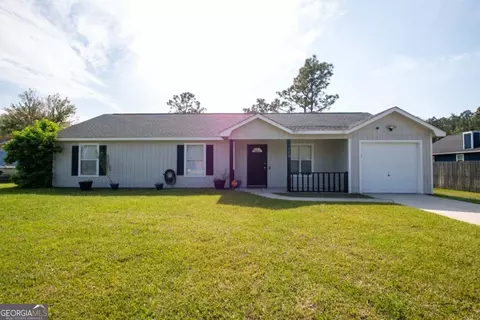 128 Almond Cir, Kingsland, GA 31548