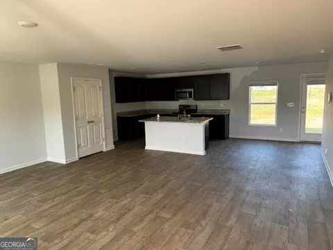 276 Kirts Rdg, Jackson, GA 30233 photo 3