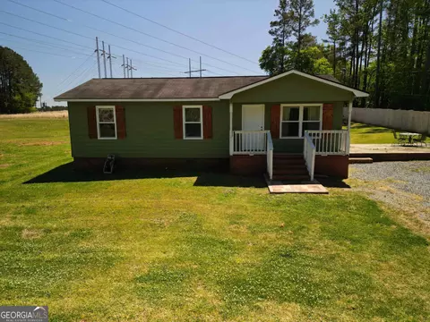 121 Landing Ln, Milledgeville, GA 31061