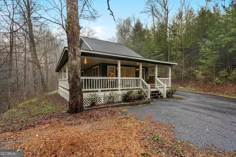 31 Pearl Ln, Clayton, GA 30525