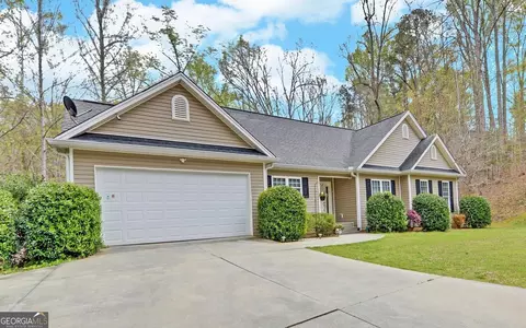 Exterior - 747 Henderson Falls Rd, Toccoa, GA 30577 photo 3 of 10