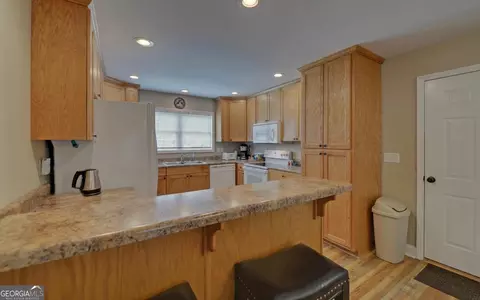 Kitchen - 747 Henderson Falls Rd, Toccoa, GA 30577 photo 3 of 7