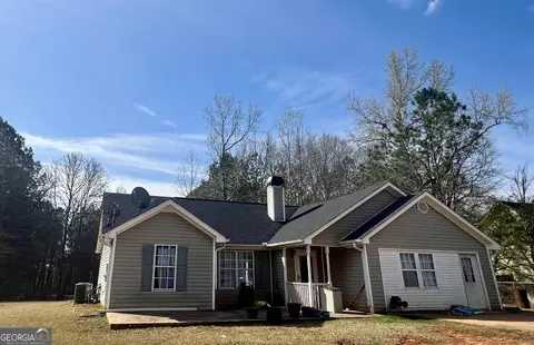 614 Leonard Rd, Lagrange, GA 30241