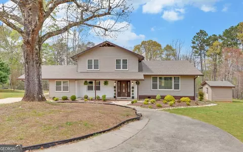 Exterior - 385 Acre Ests, Toccoa, GA 30577 photo 1 of 13