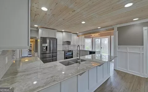 Kitchen - 385 Acre Ests, Toccoa, GA 30577 photo 2 of 6