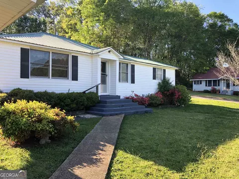 4401 18th Ave, Valley, AL 36854