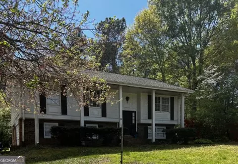 16 Van Mar Dr, Toccoa, GA 30577