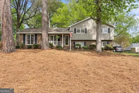 1327 Craddock Way, Macon, GA 31210