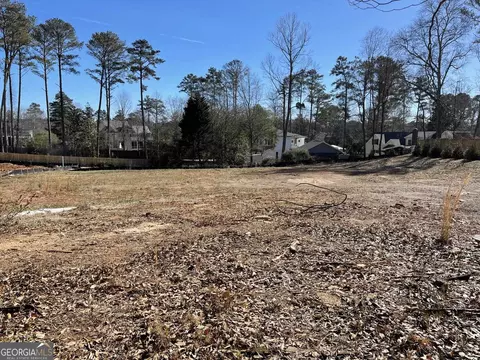 120 Woodlawn Dr NE, Marietta, GA 30067