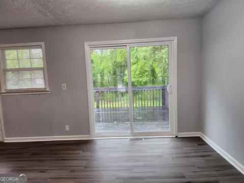 2560 Castile Dr, Morrow, GA 30260 photo 3