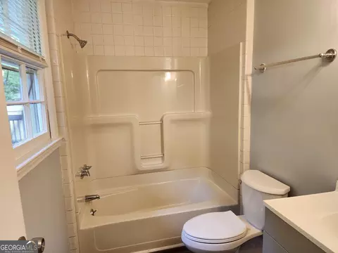 2560 Castile Dr, Morrow, GA 30260 photo 12