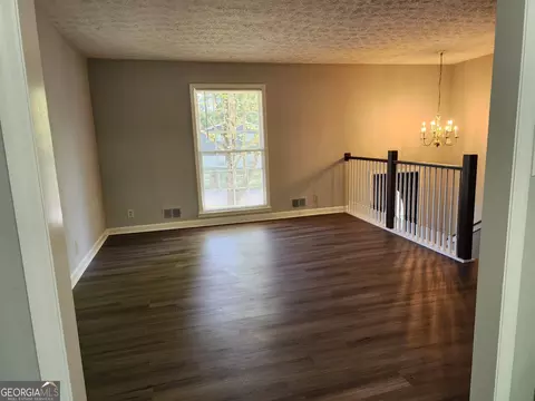 2560 Castile Dr, Morrow, GA 30260 photo 4