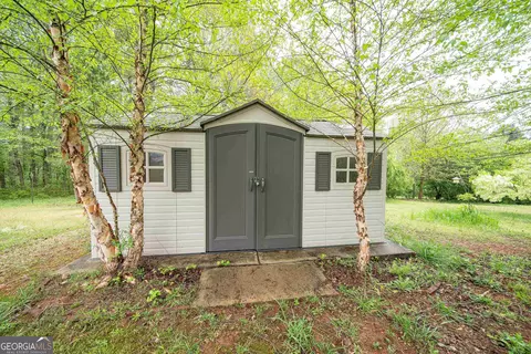Exterior - 134 Hamilton Lake Dr, Lagrange, GA 30241 photo 14 of 15