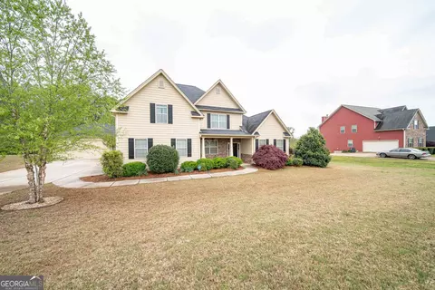 Exterior - 134 Hamilton Lake Dr, Lagrange, GA 30241 photo 1 of 15