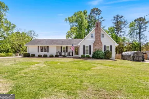 55 Country Roads Dr, Stockbridge, GA 30281