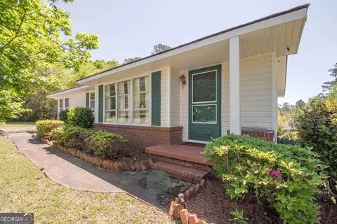 125 N Chilton Cres, Lagrange, GA 30240