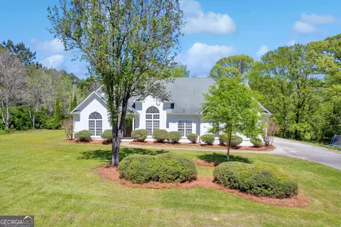 10 Leesburg Plantation Dr, Sharpsburg, GA 30277