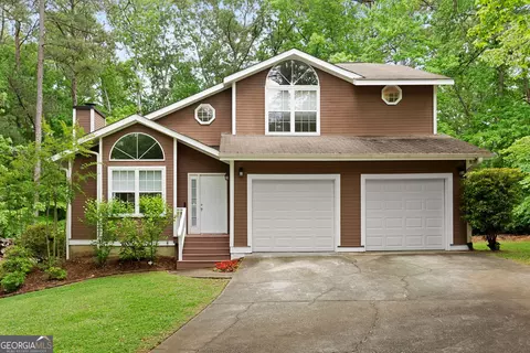 105 Valley Brook Dr, Newnan, GA 30265