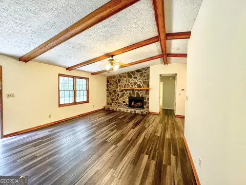 189 Cosby Dr, Lagrange, GA 30241 photo 2